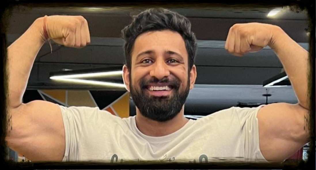 Rajat Dalal Age, Career, and Expertise in Finance